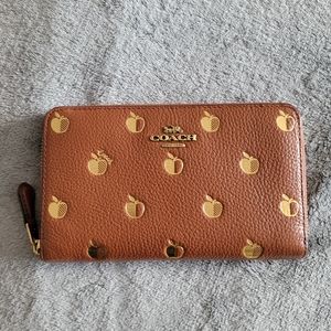 Coach apple print medium zip wallet NWT